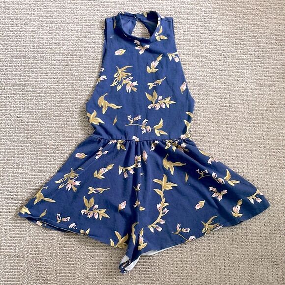 Kimchi Blue Rebecca Floral Open Back Halter Mock Neck Romper S - Navy Blue - Picture 3 of 9